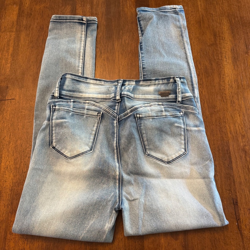 Bamboo Jeans Juniors Size 13 High Waisted Skinny Jeans Light Wash Triple Button - Picture 4 of 6